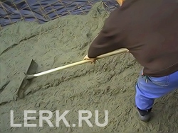 процесс устройства стяжки